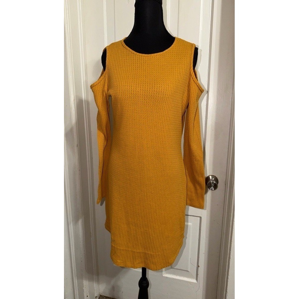 Women's size small dress Kristin Nicole Yellow Cold Shoulder Knit cold sholder